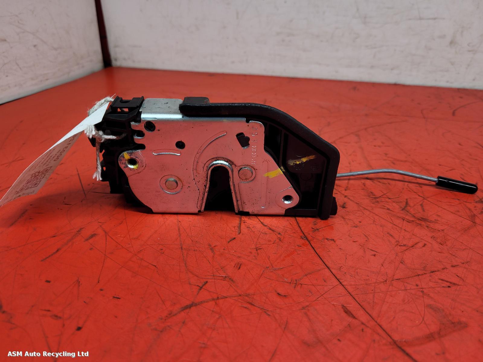 View Auto part Door Lock Assembly Bmw 1 Series 2014