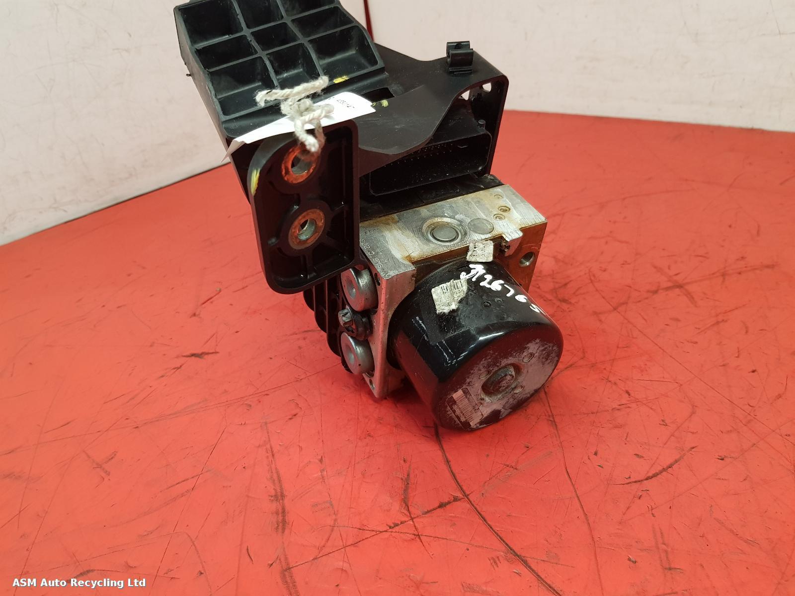 View Auto part ABS Pump/Modulator Vauxhall Zafira 2015