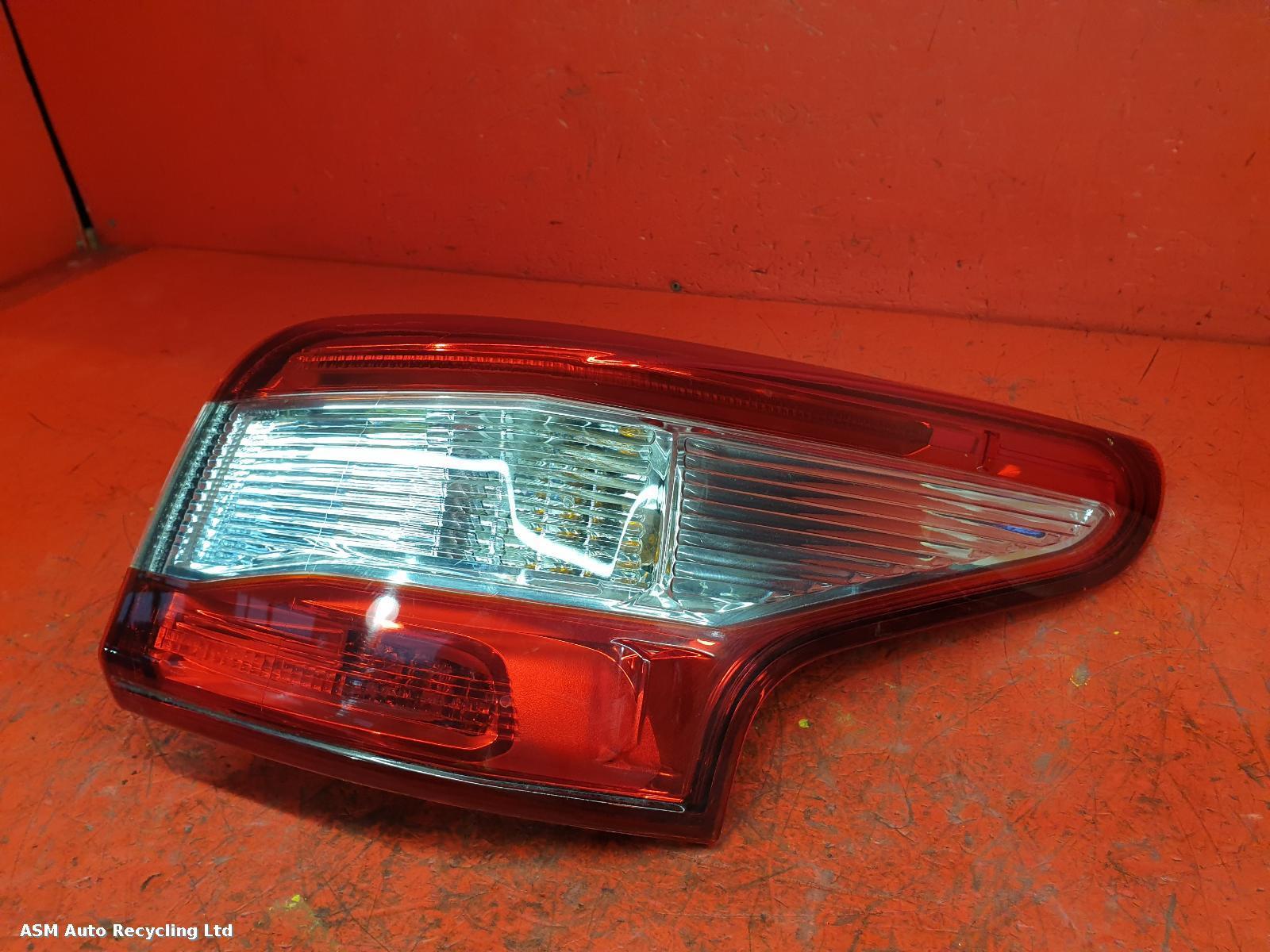 View Auto part R Taillight Nissan Qashqai 2014