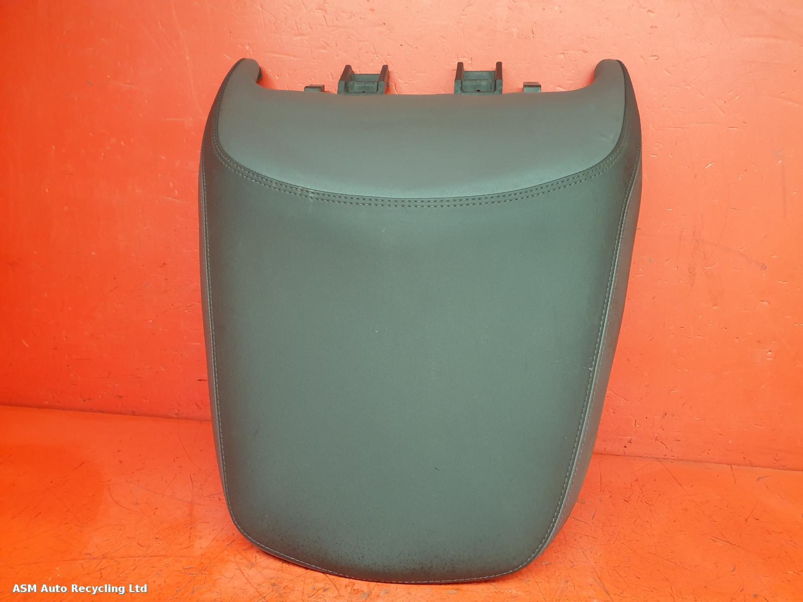 View Auto part 2nd Seat (Rear Seat) Triumph Trophy Se 2016