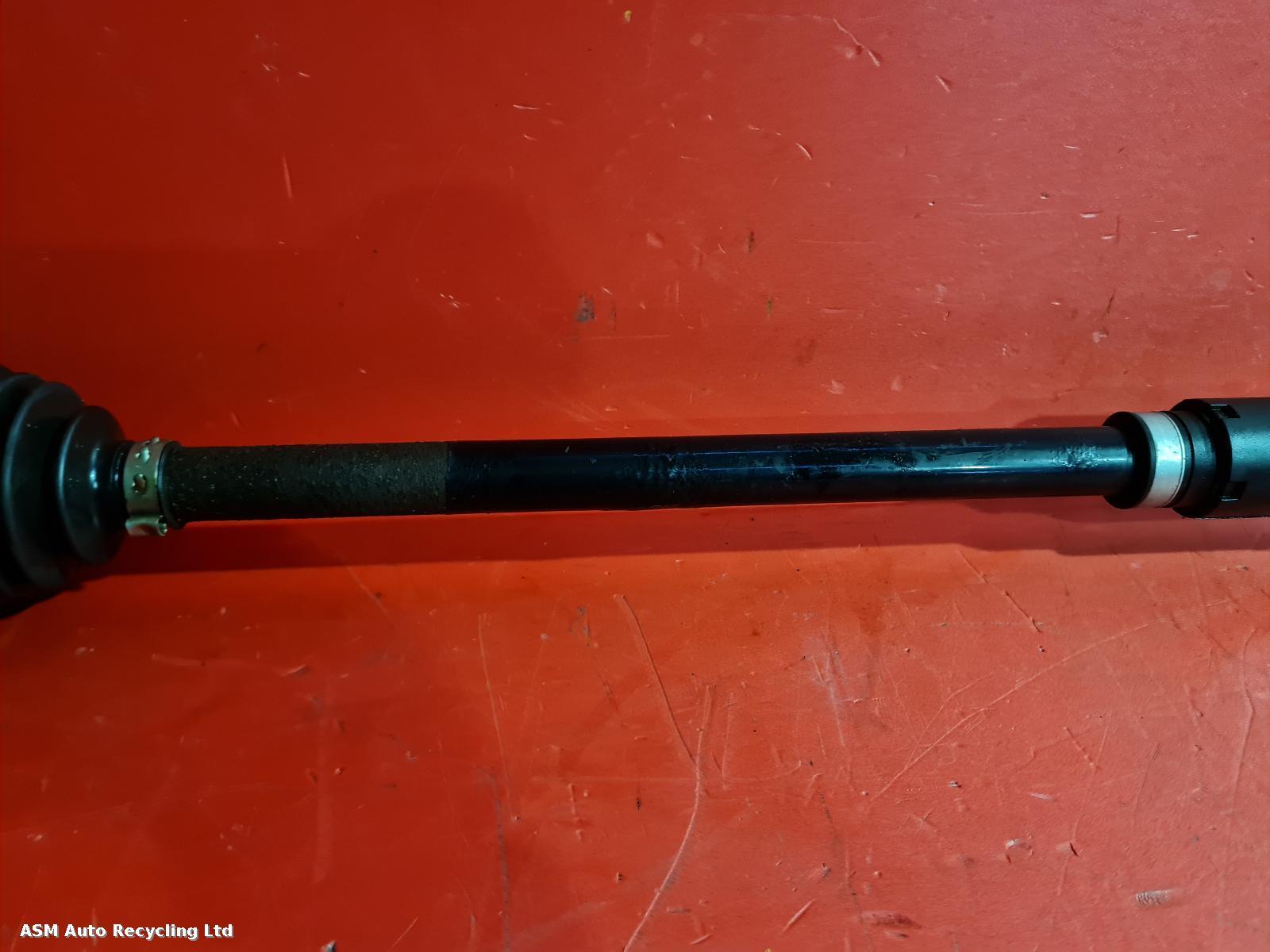 View Auto part RF Strut Honda Jazz 2015