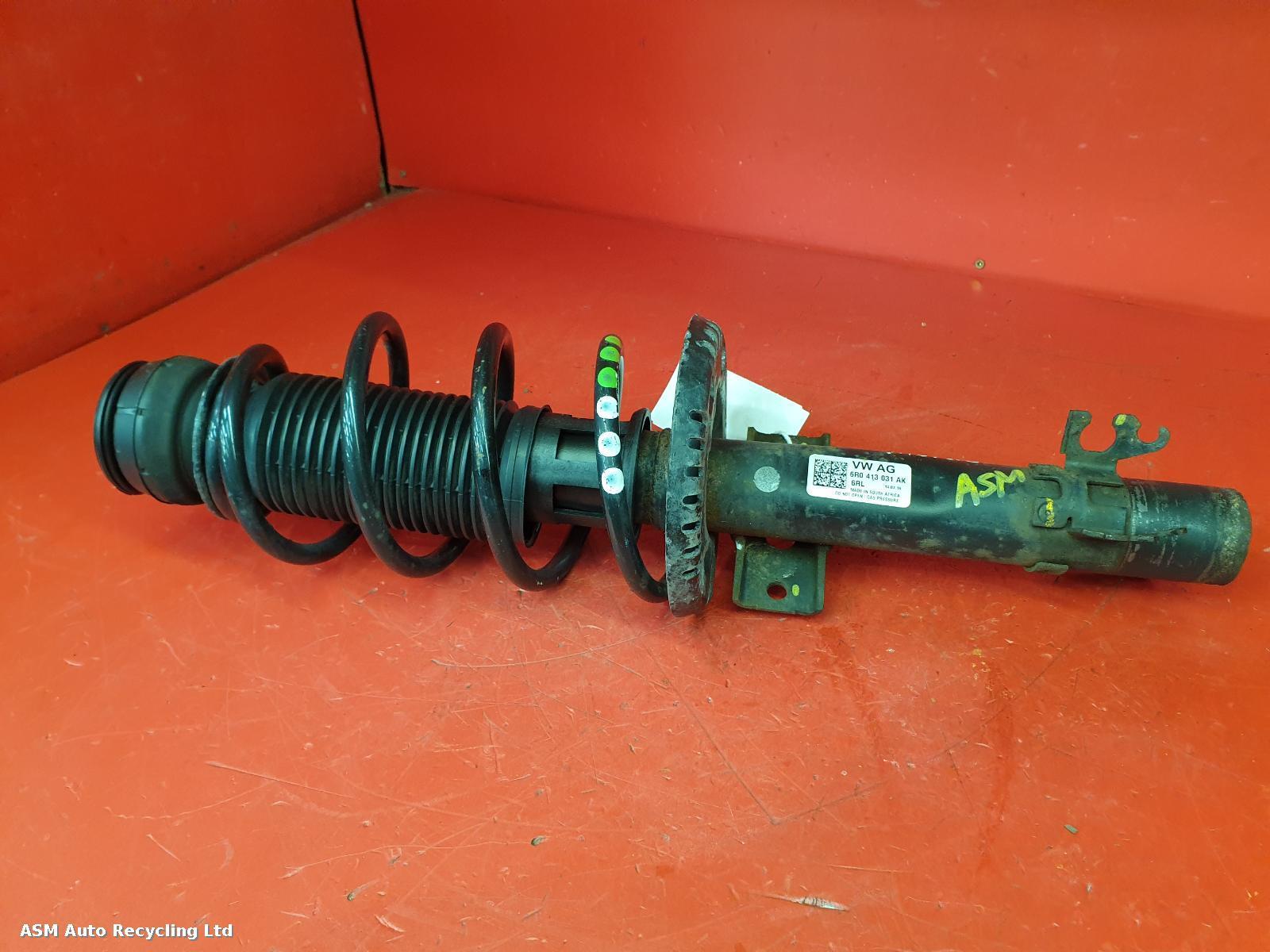 View Auto part RF Strut Volkswagen Polo 2016
