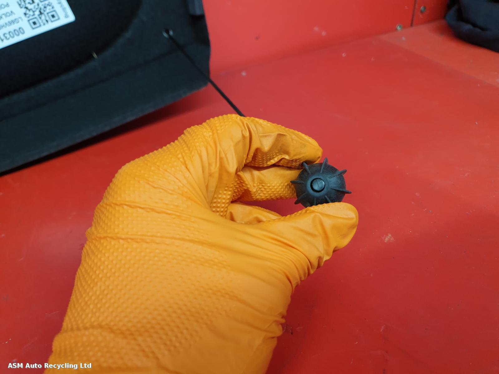 View Auto part Parcel Shelf Volkswagen Polo 2016