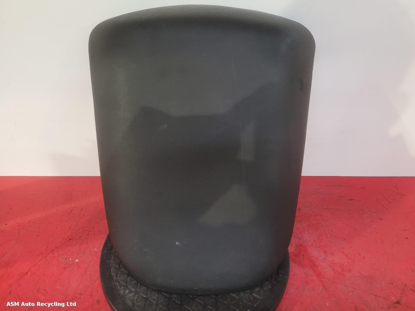 View Auto part 2nd Seat (Rear Seat) Kawasaki Zx 600 2001