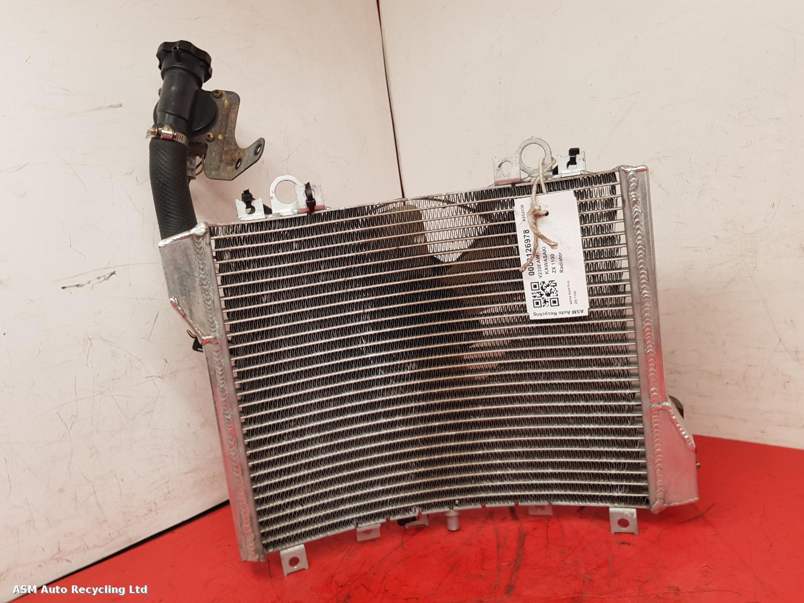 View Auto part Radiator Kawasaki Zx 1100 1999