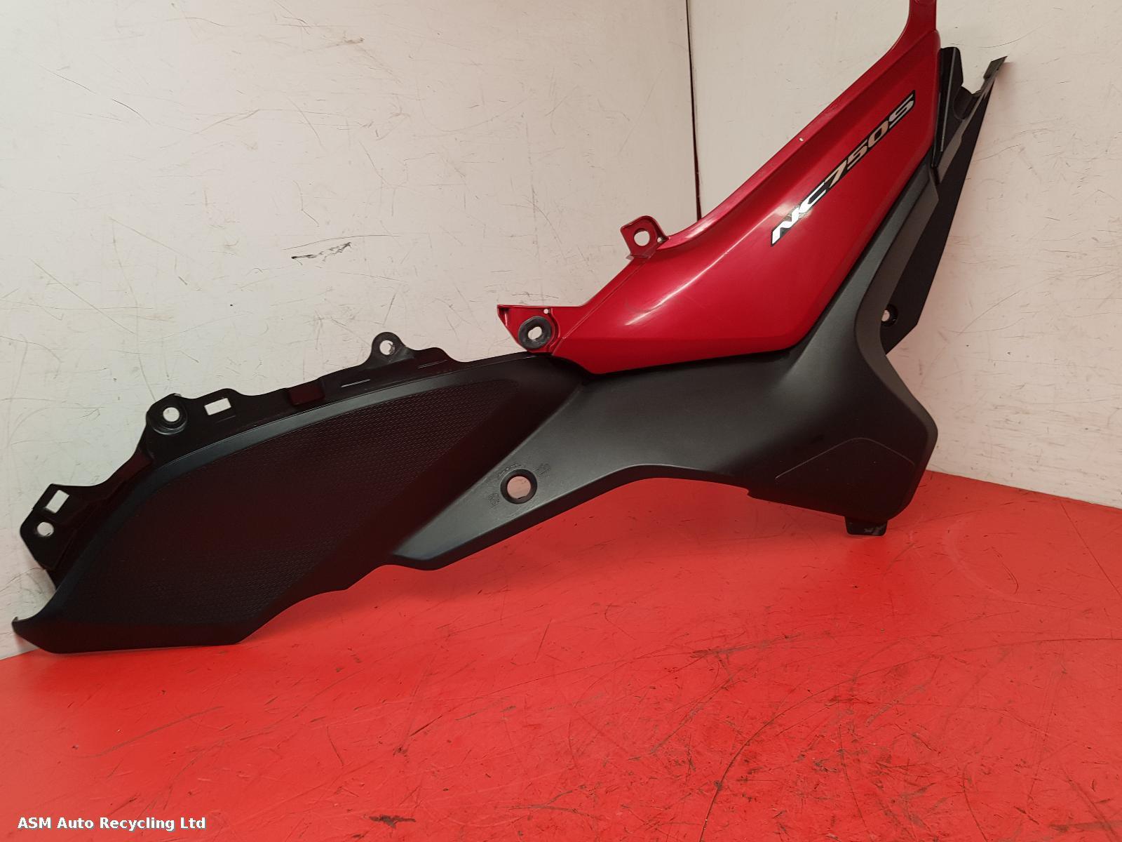 View Auto part Side Panel Left Honda Nc 750 2015