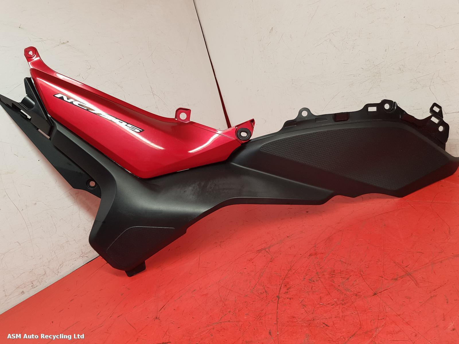 View Auto part Side Panel Right Honda Nc 750 2015