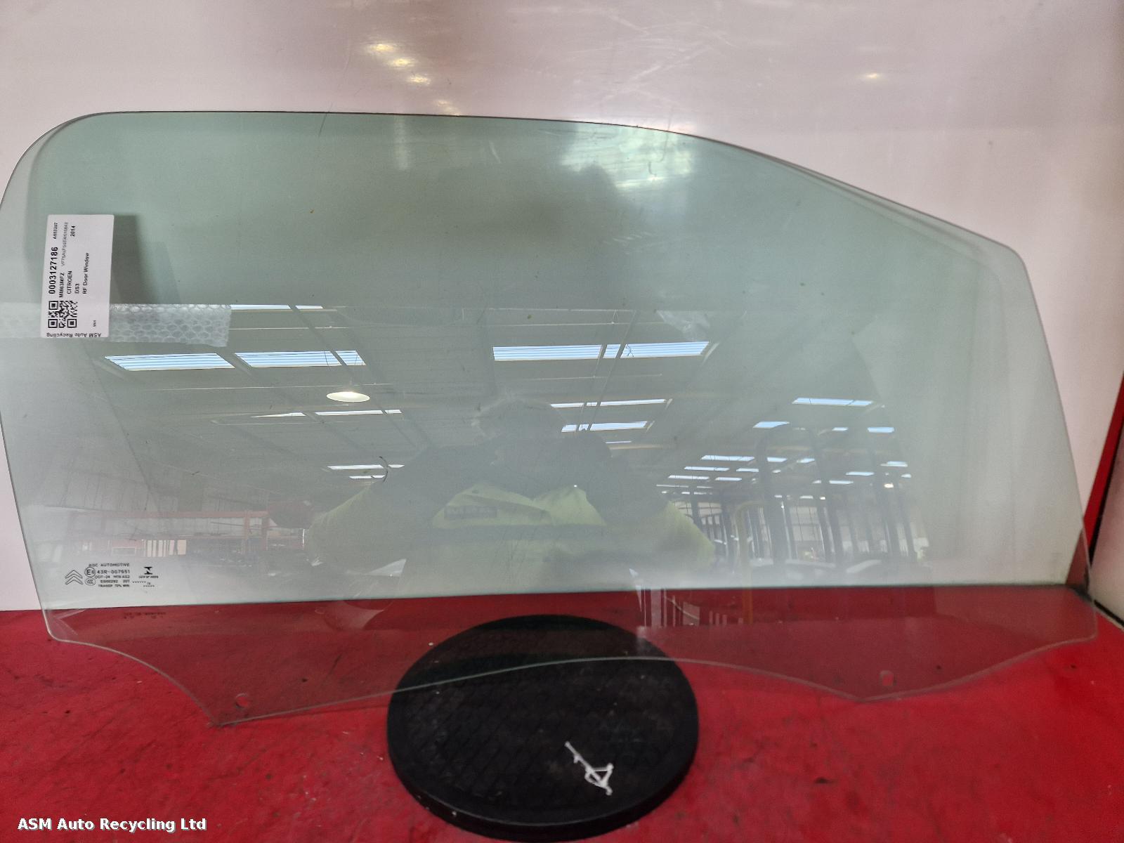 View Auto part RF Door Window Citroen Ds3 2014