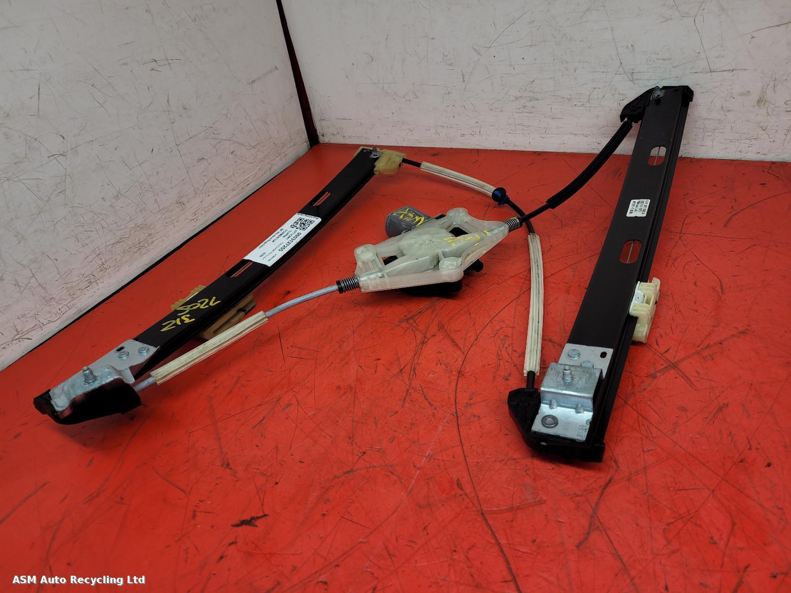 View Auto part RF Window Regulator Cupra Formentor 2022