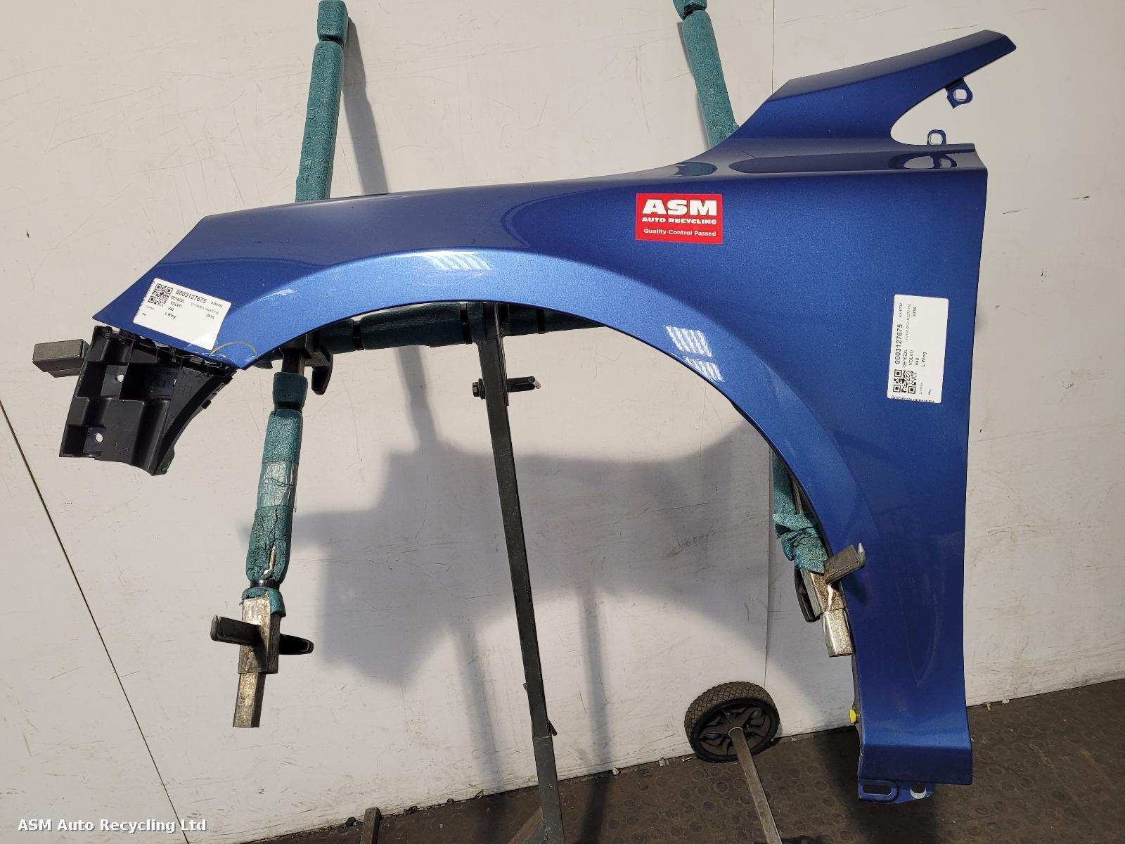 View Auto part L Wing Volvo V40 2016