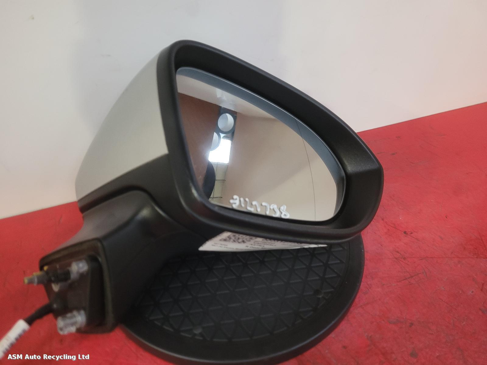 View Auto part R Door Mirror Vauxhall Astra 2018