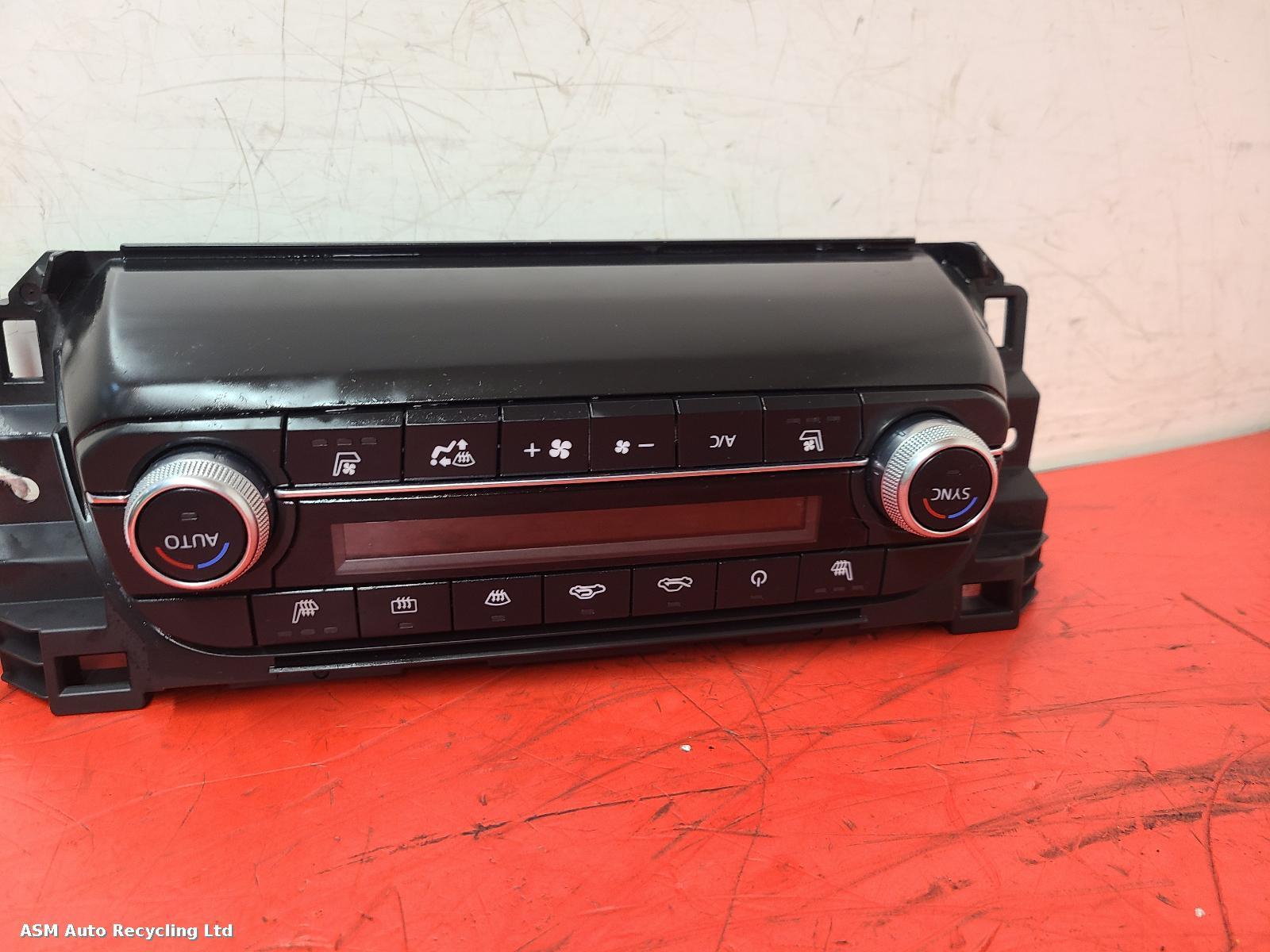 View Auto part Heater/AC Controller Mazda Cx-5 2022