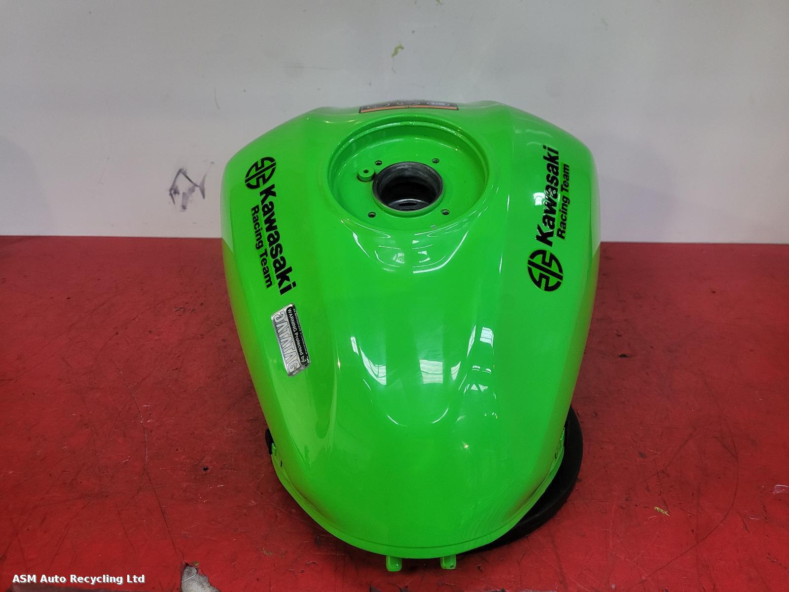 View Auto part Fuel Tank Kawasaki Ninja 125 2023