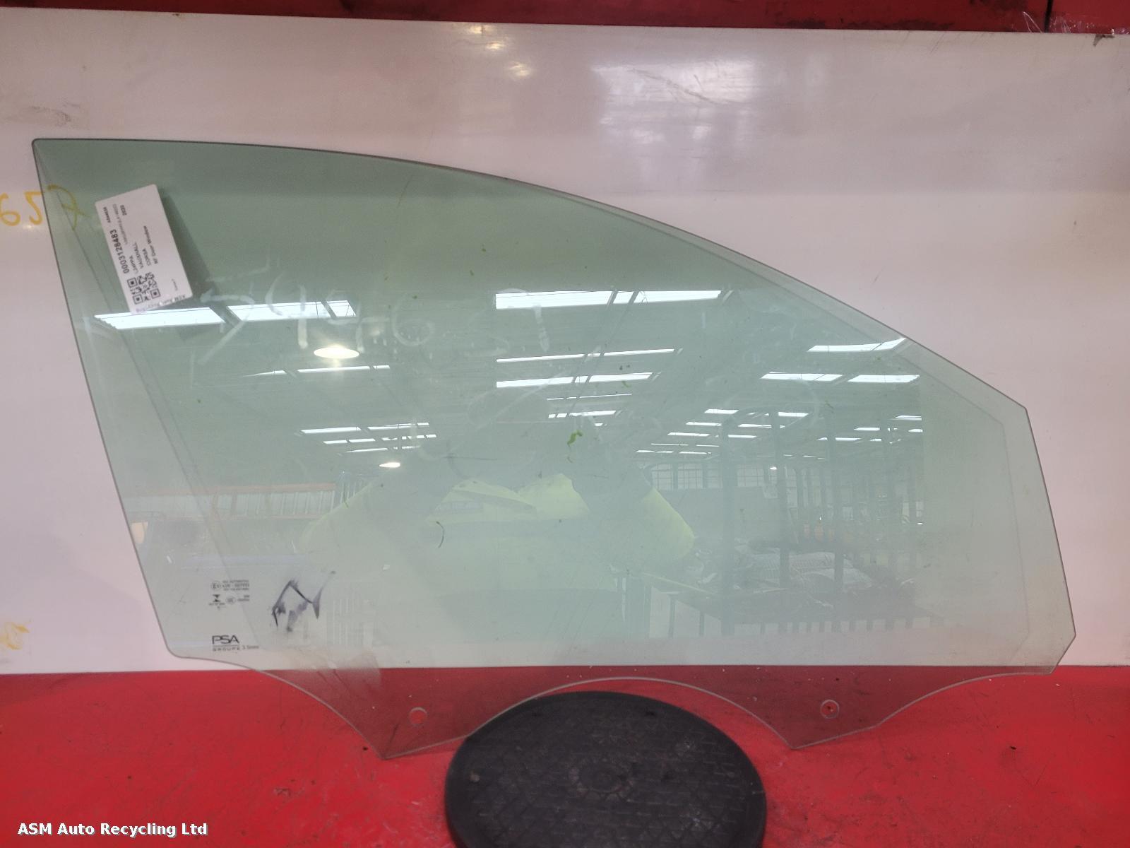 View Auto part RF Door Window Vauxhall Corsa 2020