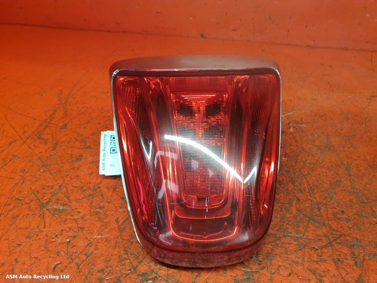 View Auto part Taillight Vespa Primavera 2014