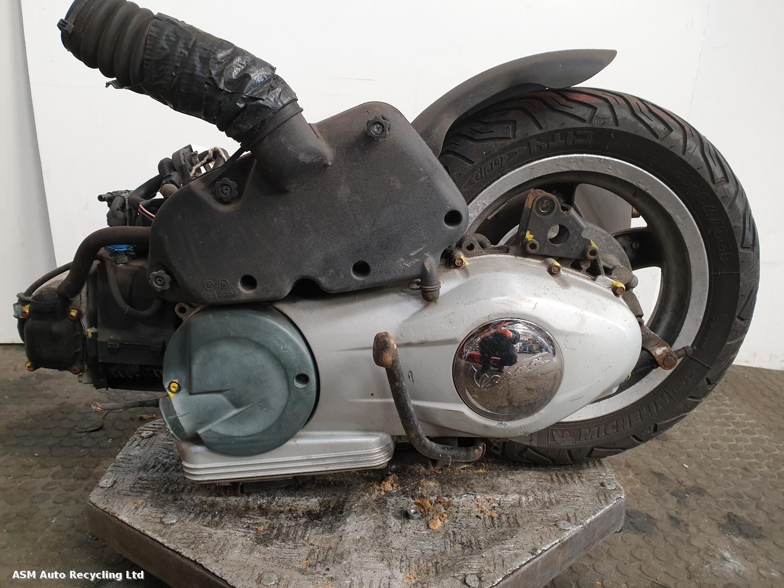 View Auto part Engine Vespa Primavera 2014