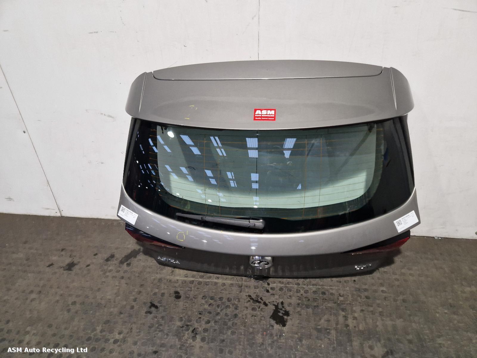 View Auto part Bootlid/Tailgate Vauxhall Astra 2017