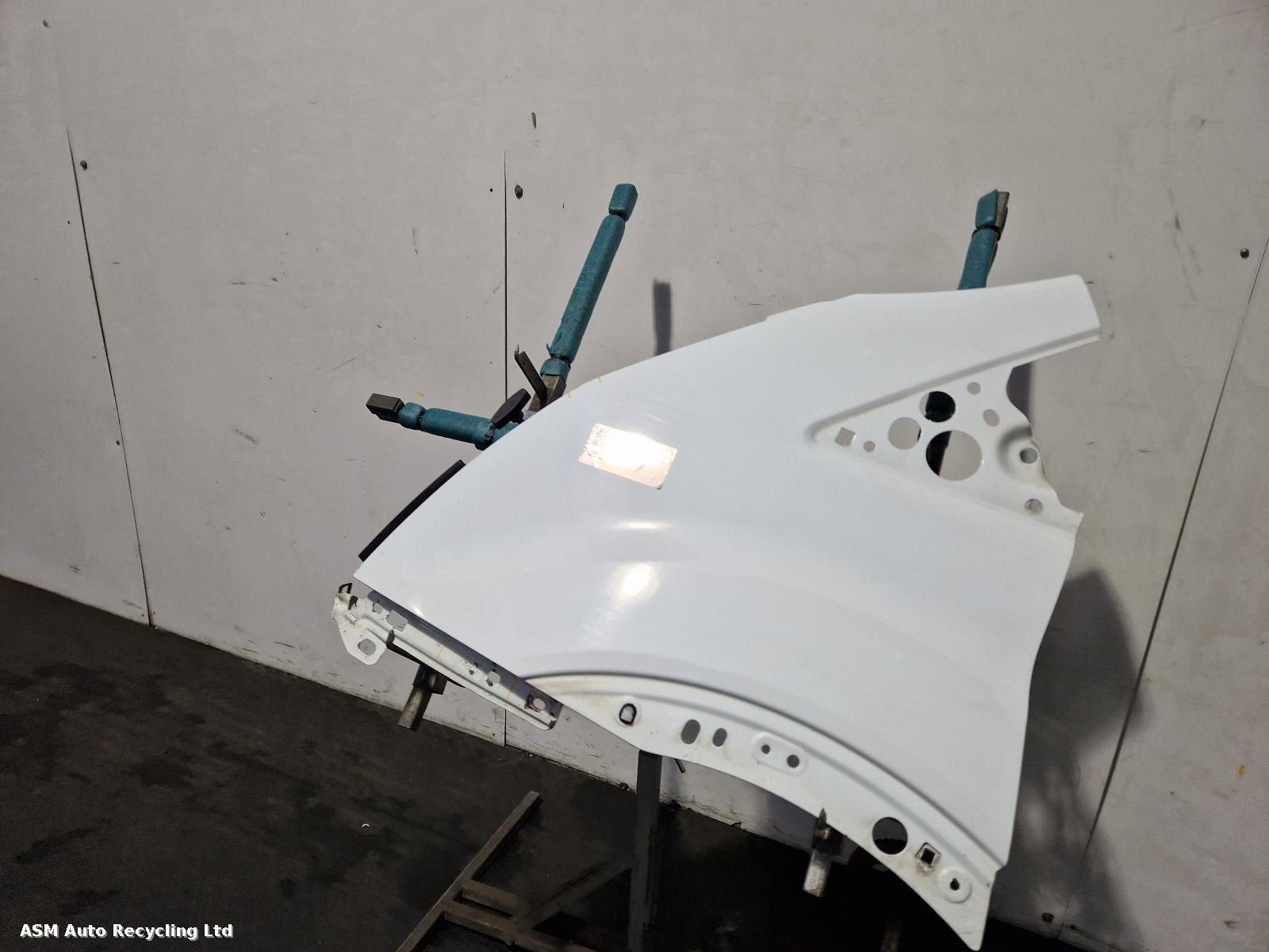 View Auto part L Wing Ford Transit 2015