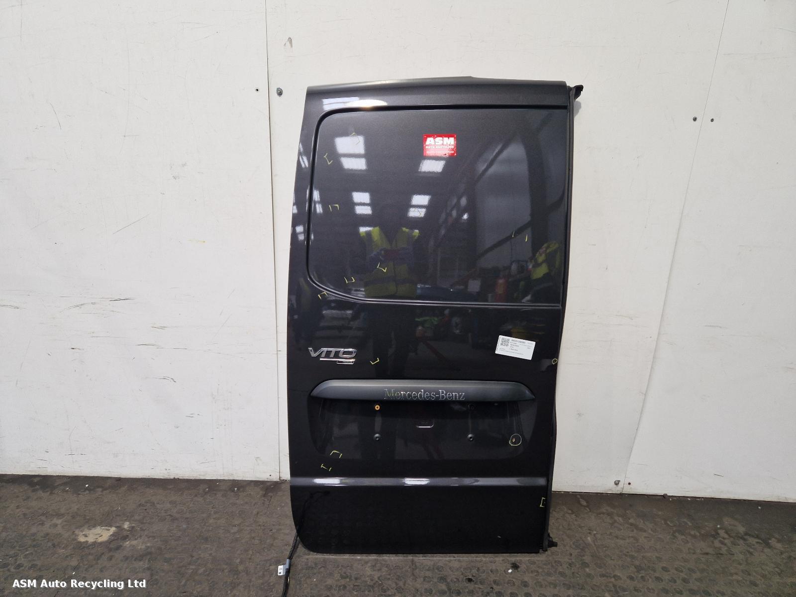 View Auto part L Rear Door Mercedes Vito 2021