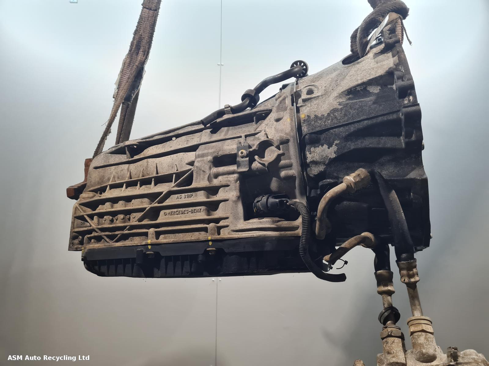 View Auto part Gearbox Mercedes Vito 2021