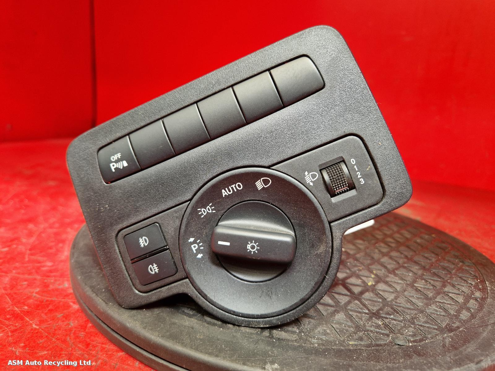 View Auto part Headlight Switch Mercedes Vito 2021