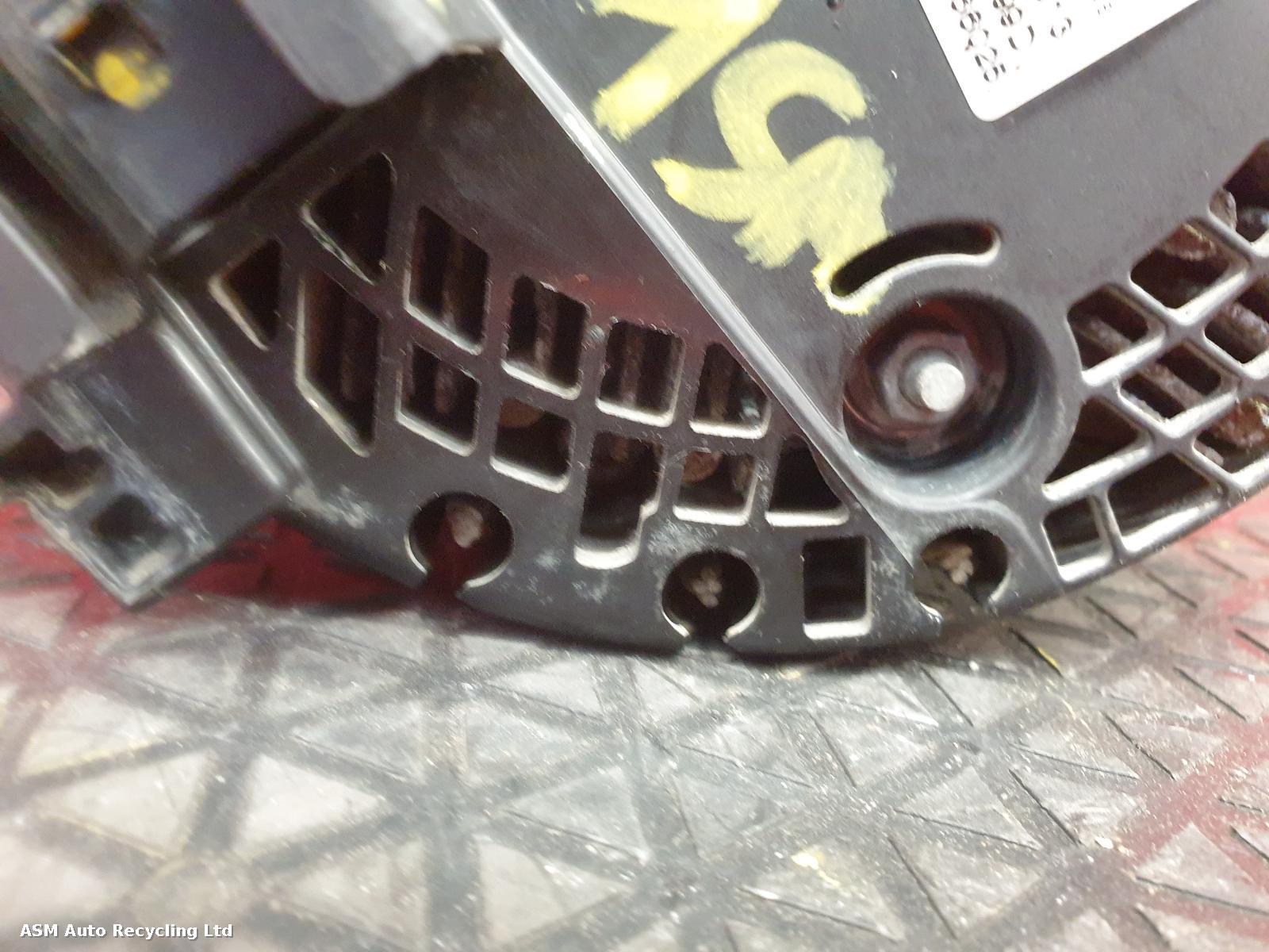 View Auto part Alternator Mercedes Vito 2021