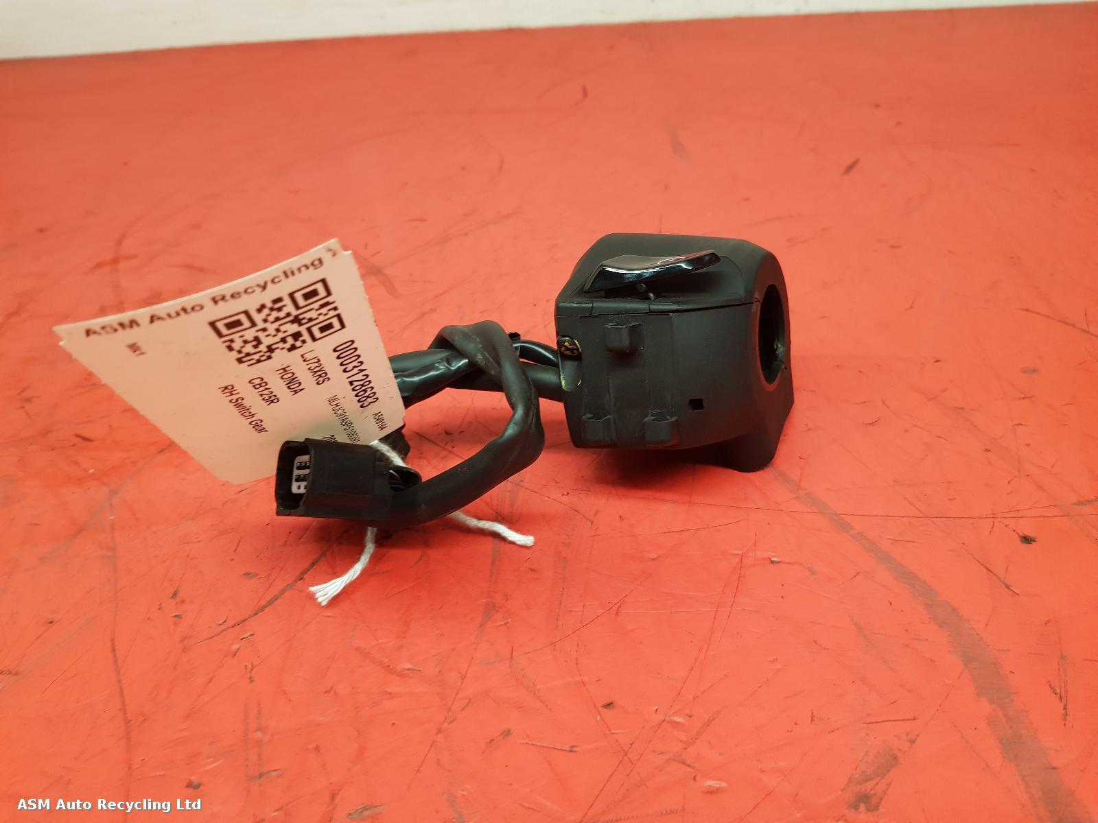 View Auto part RH Switch Gear Honda Cb125r 2023