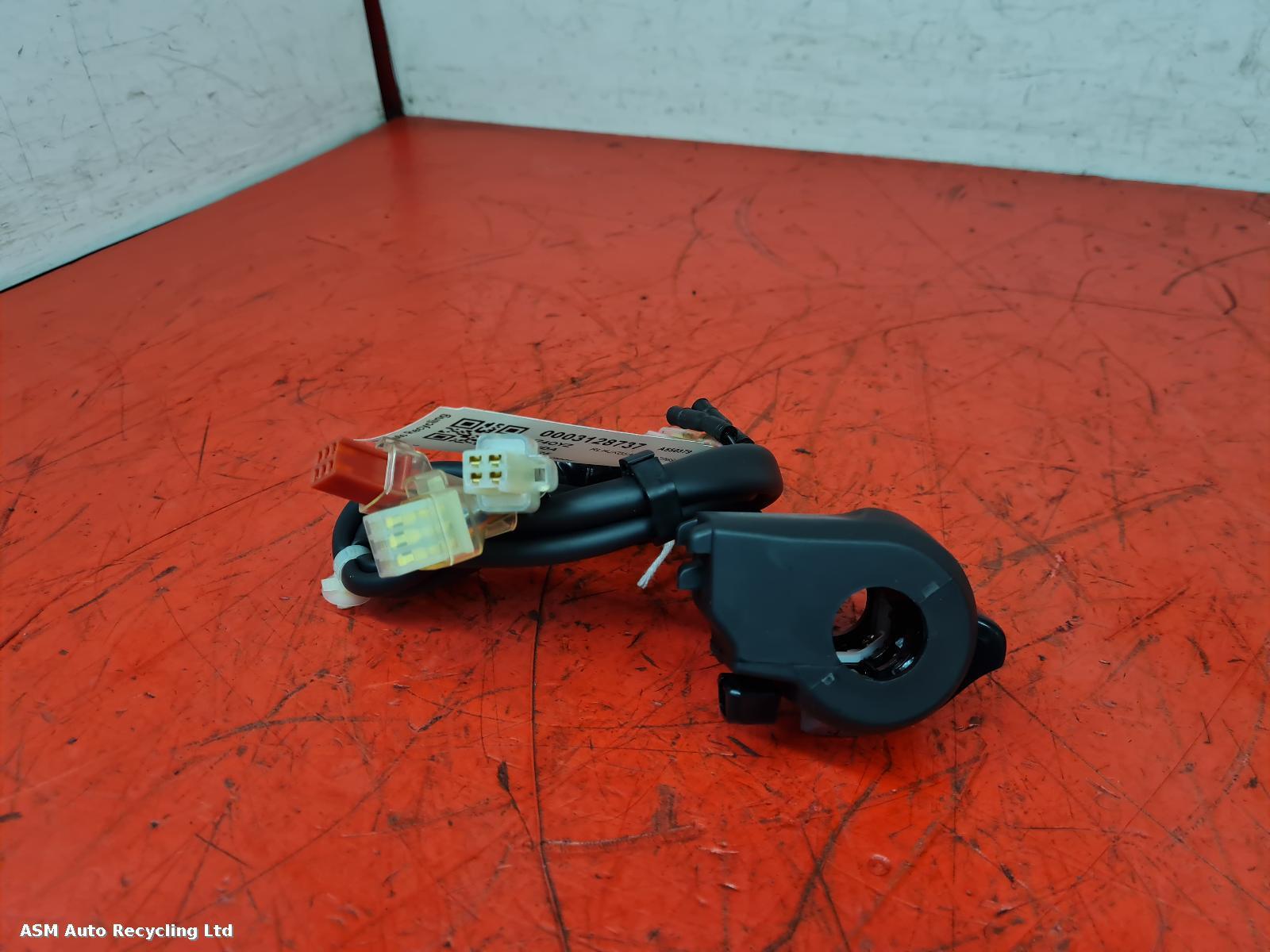 View Auto part LH Switch Gear Honda Pcx 125 2024