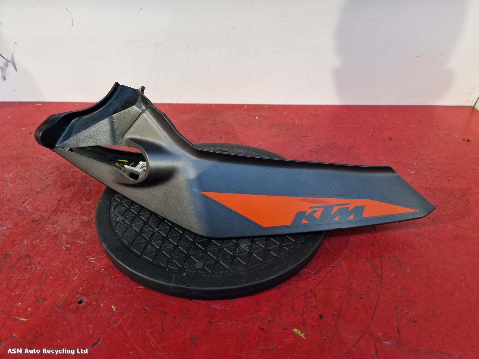 View Auto part Seat Cowl Ktm 125 Duke 2023