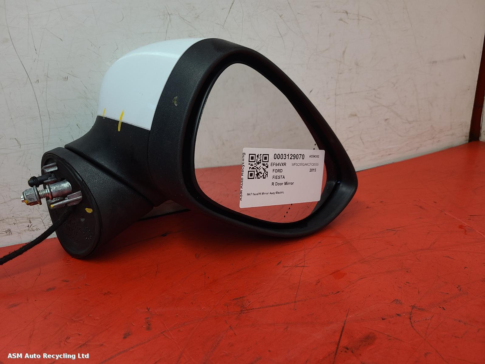 View Auto part R Door Mirror Ford Fiesta 2015