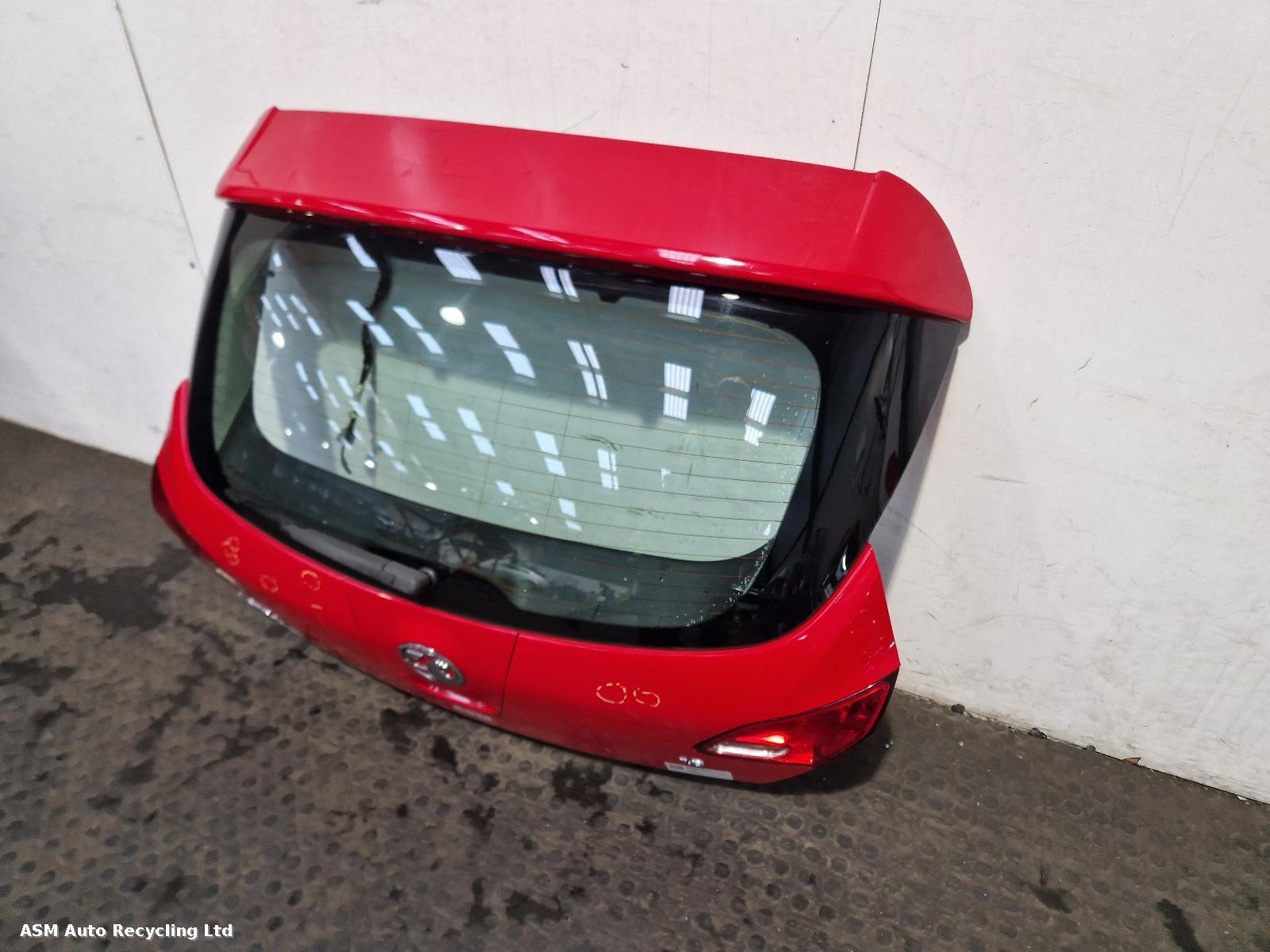 View Auto part Bootlid/Tailgate Vauxhall Astra 2012