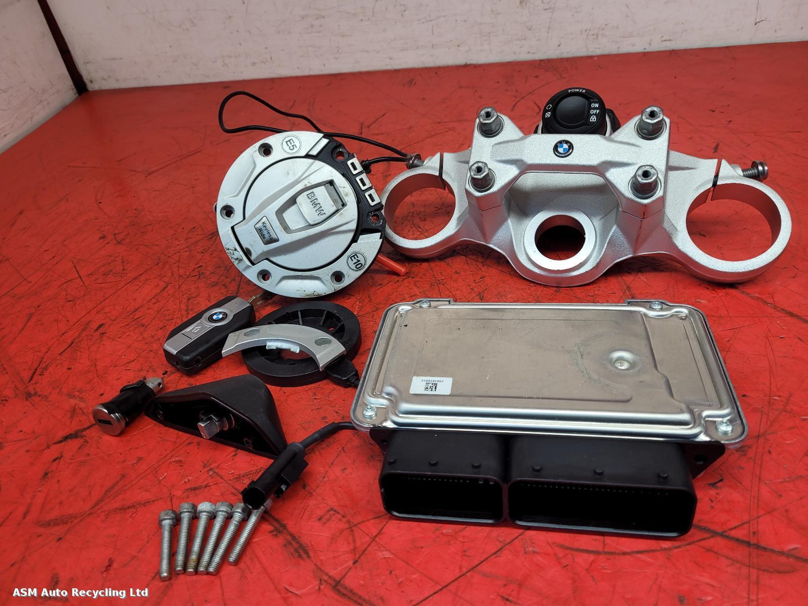 View Auto part Comp.Lock Set + Keys Bmw F850 Gs Te 2022