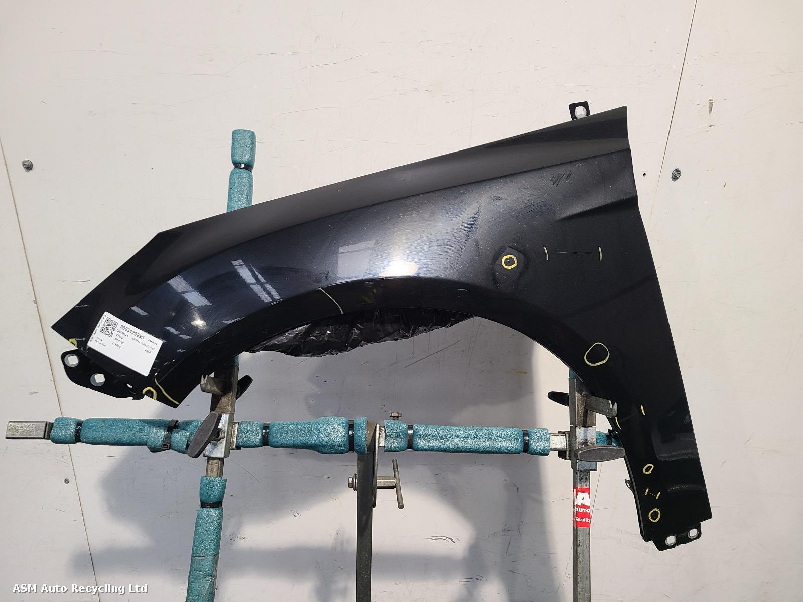 View Auto part L Wing Ford Focus 2014
