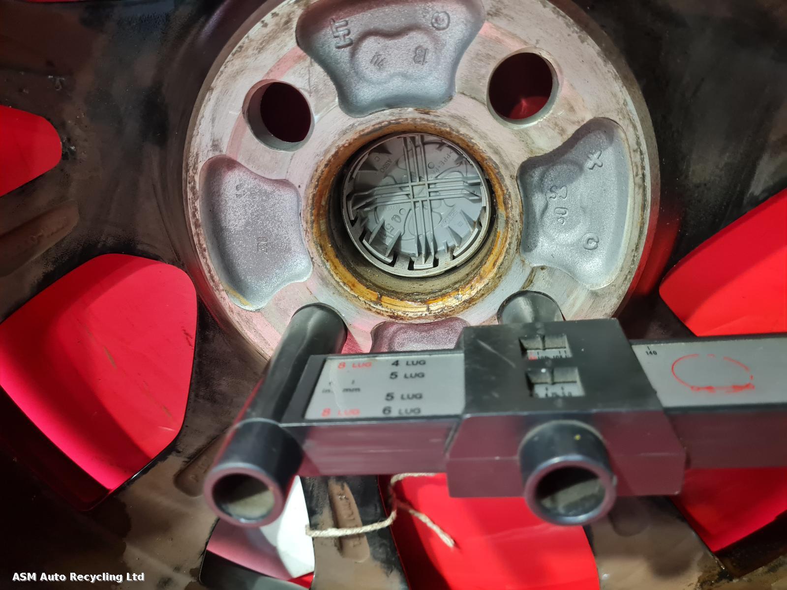 View Auto part Wheel Toyota Yaris 2016