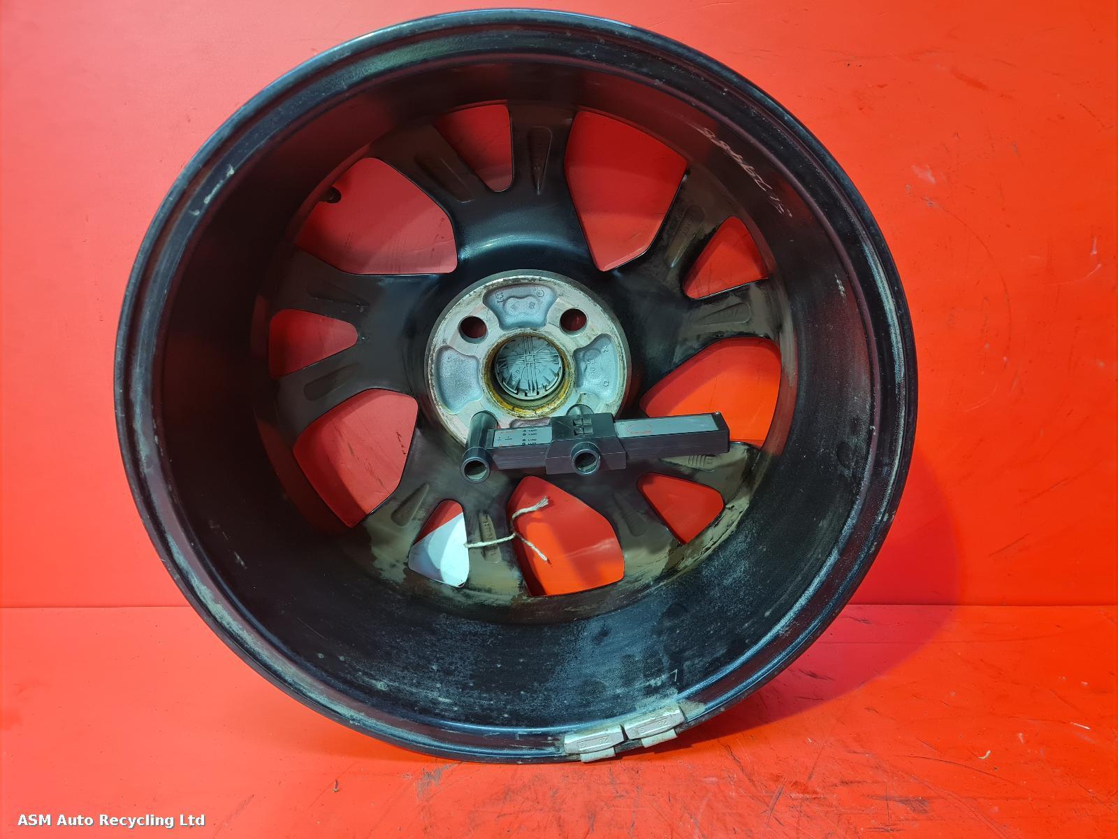 View Auto part Wheel Toyota Yaris 2016
