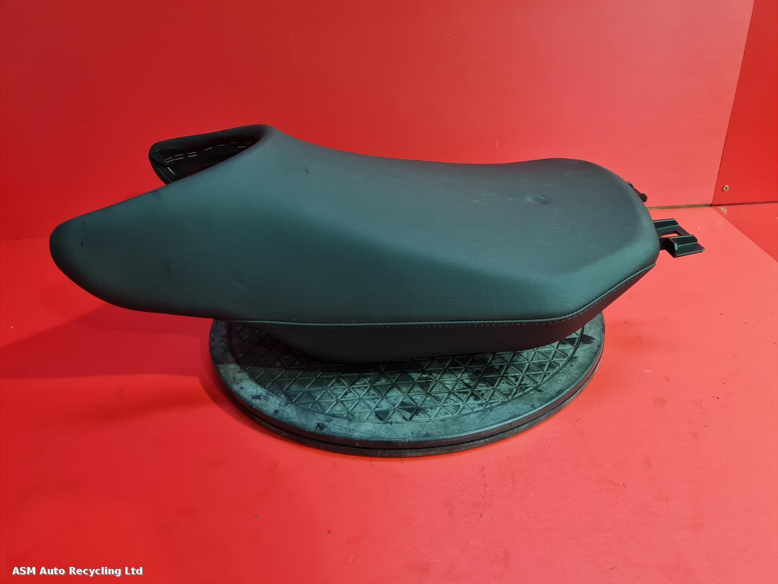 View Auto part Front Seat Bmw R1250 Rs Se 2023