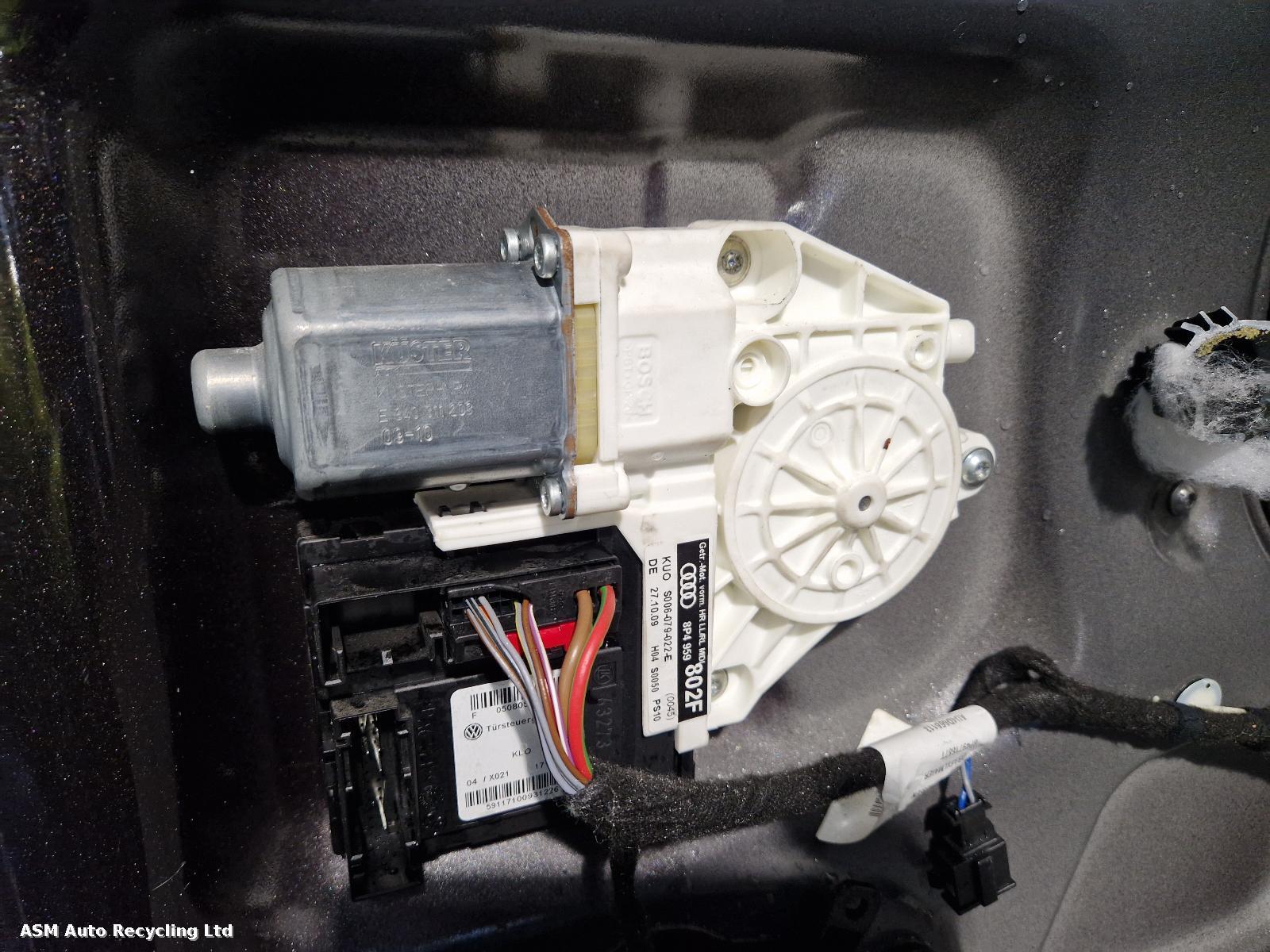 View Auto part R Rear Door Audi A3 2010