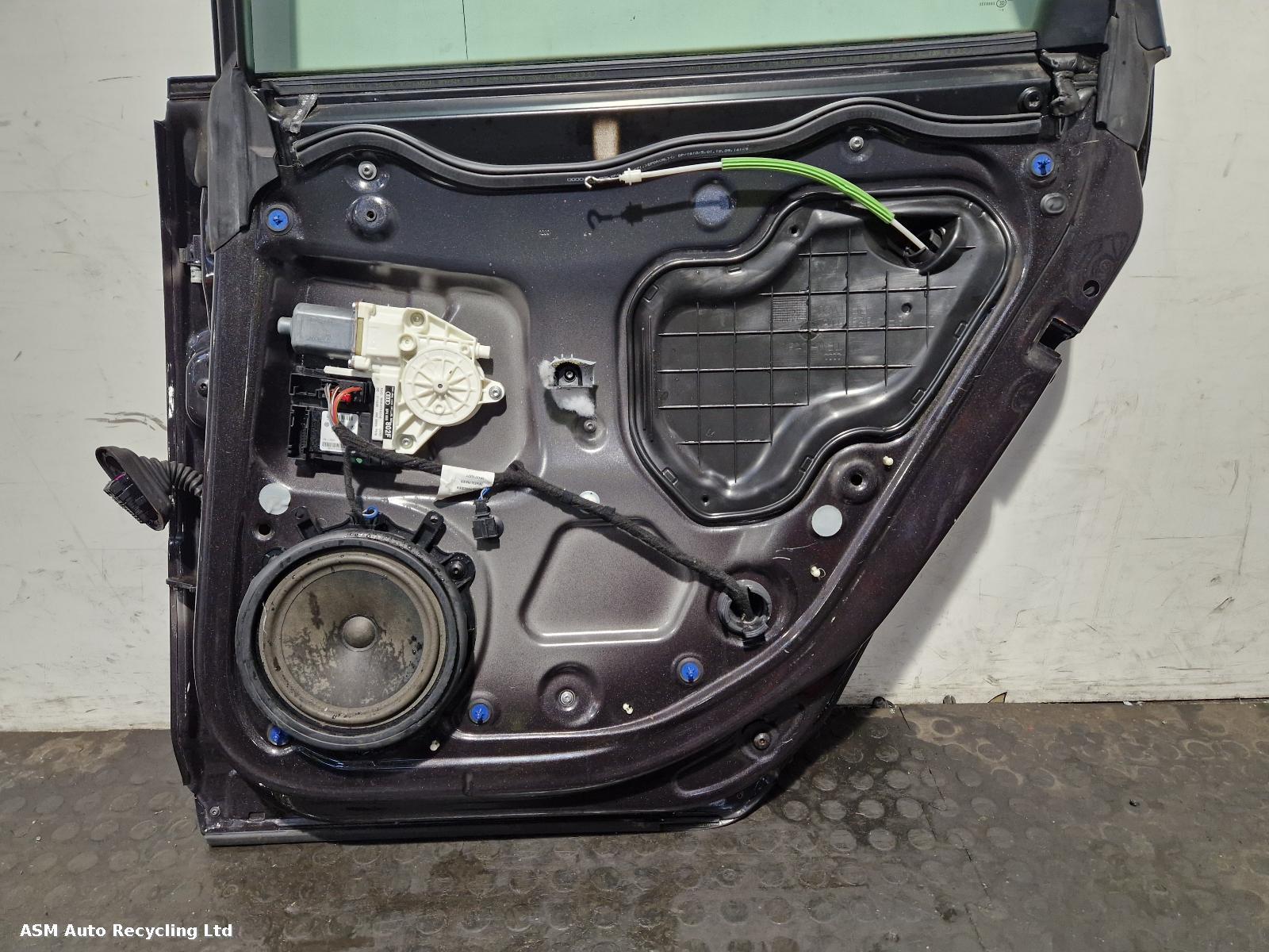 View Auto part R Rear Door Audi A3 2010