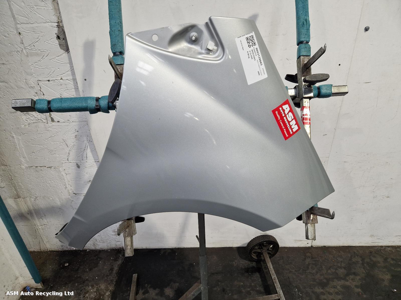 View Auto part R Wing Mercedes A Class 2009