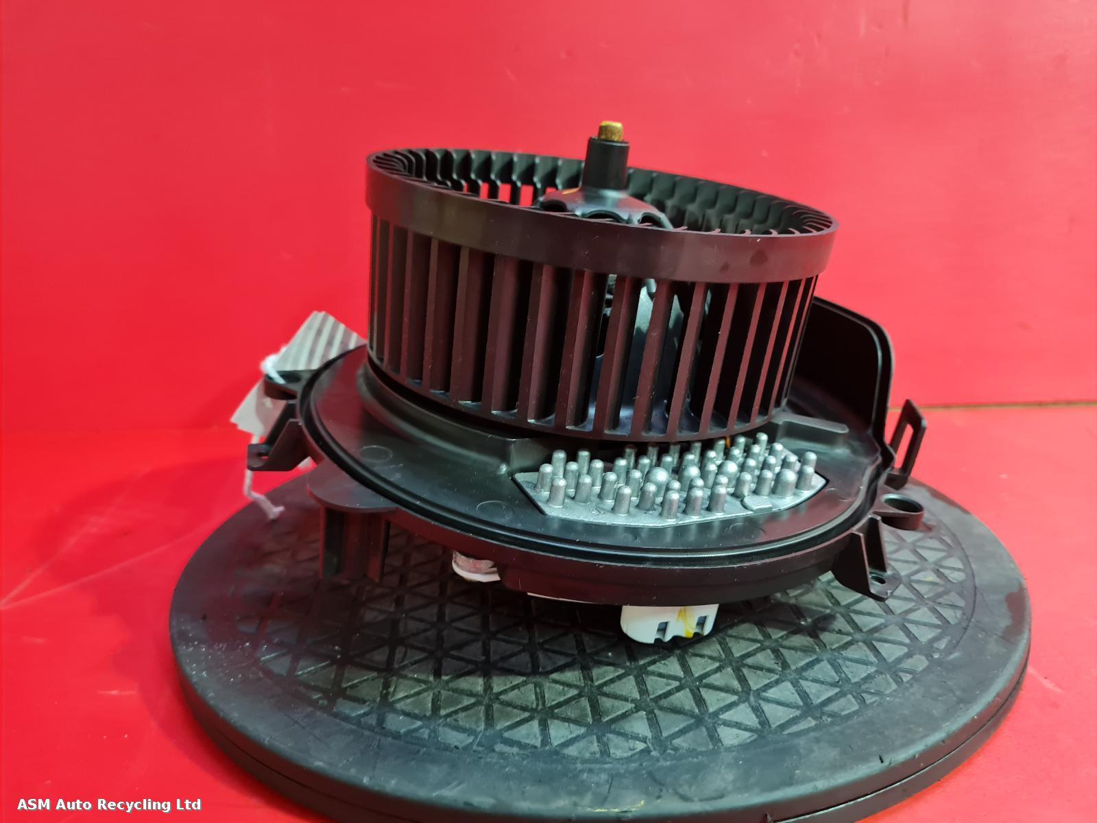 View Auto part Heater Motor/Assembly Volkswagen Golf 2016