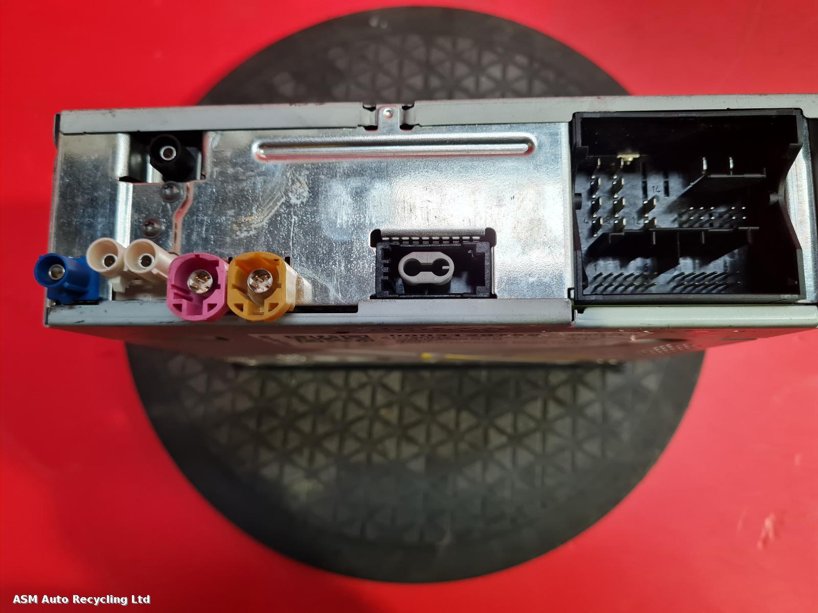 View Auto part A/V Equipment Volkswagen Golf 2016