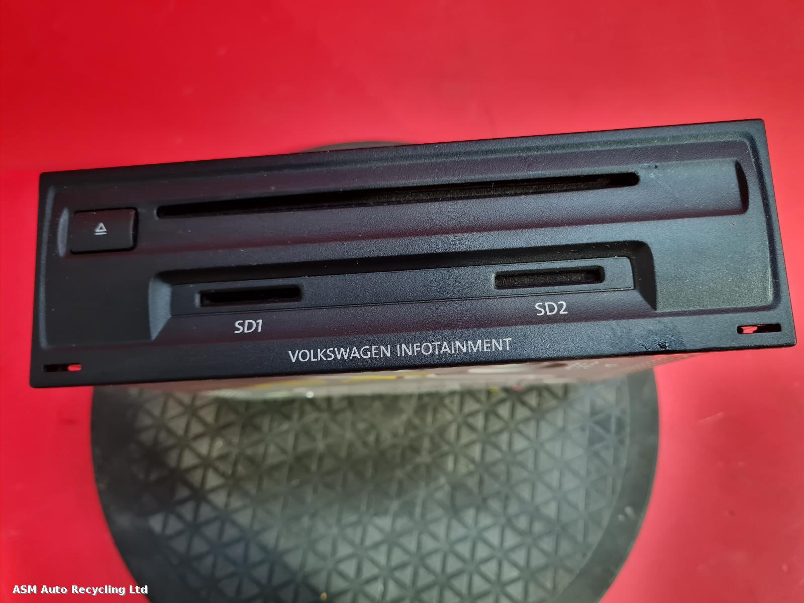 View Auto part A/V Equipment Volkswagen Golf 2016