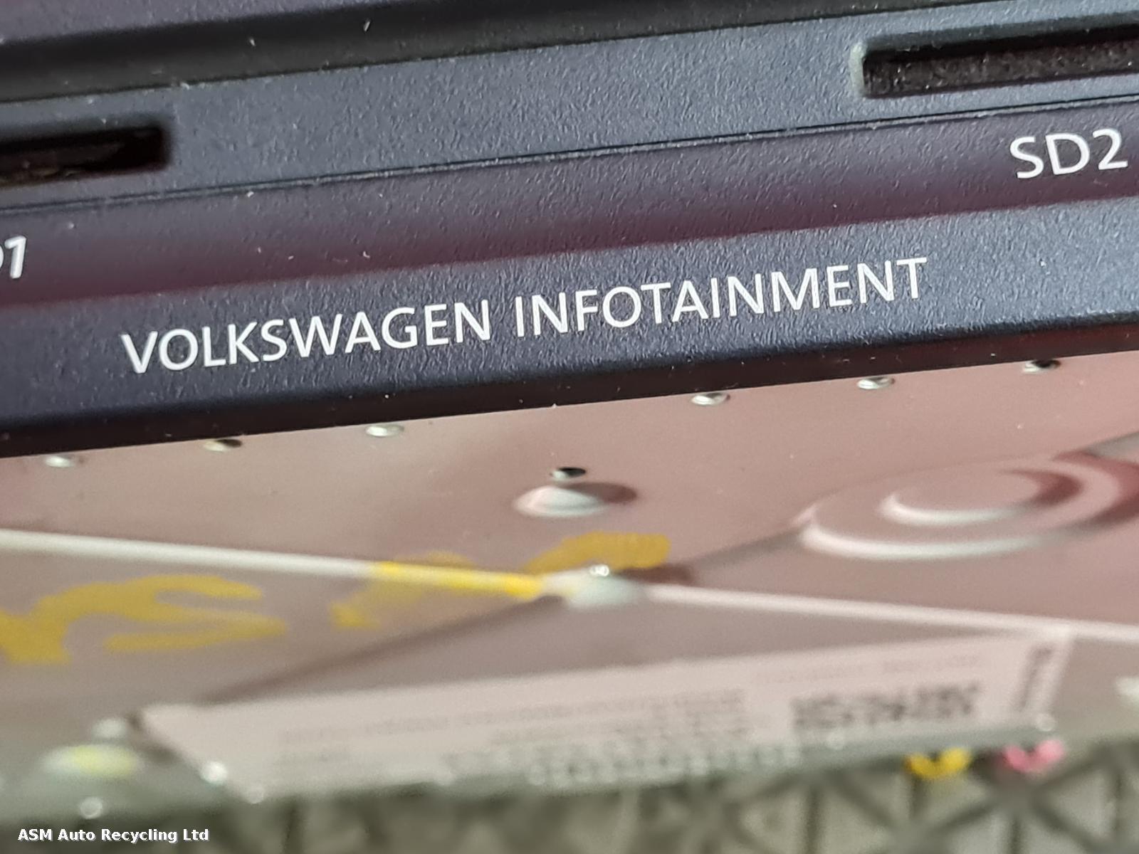 View Auto part A/V Equipment Volkswagen Golf 2016