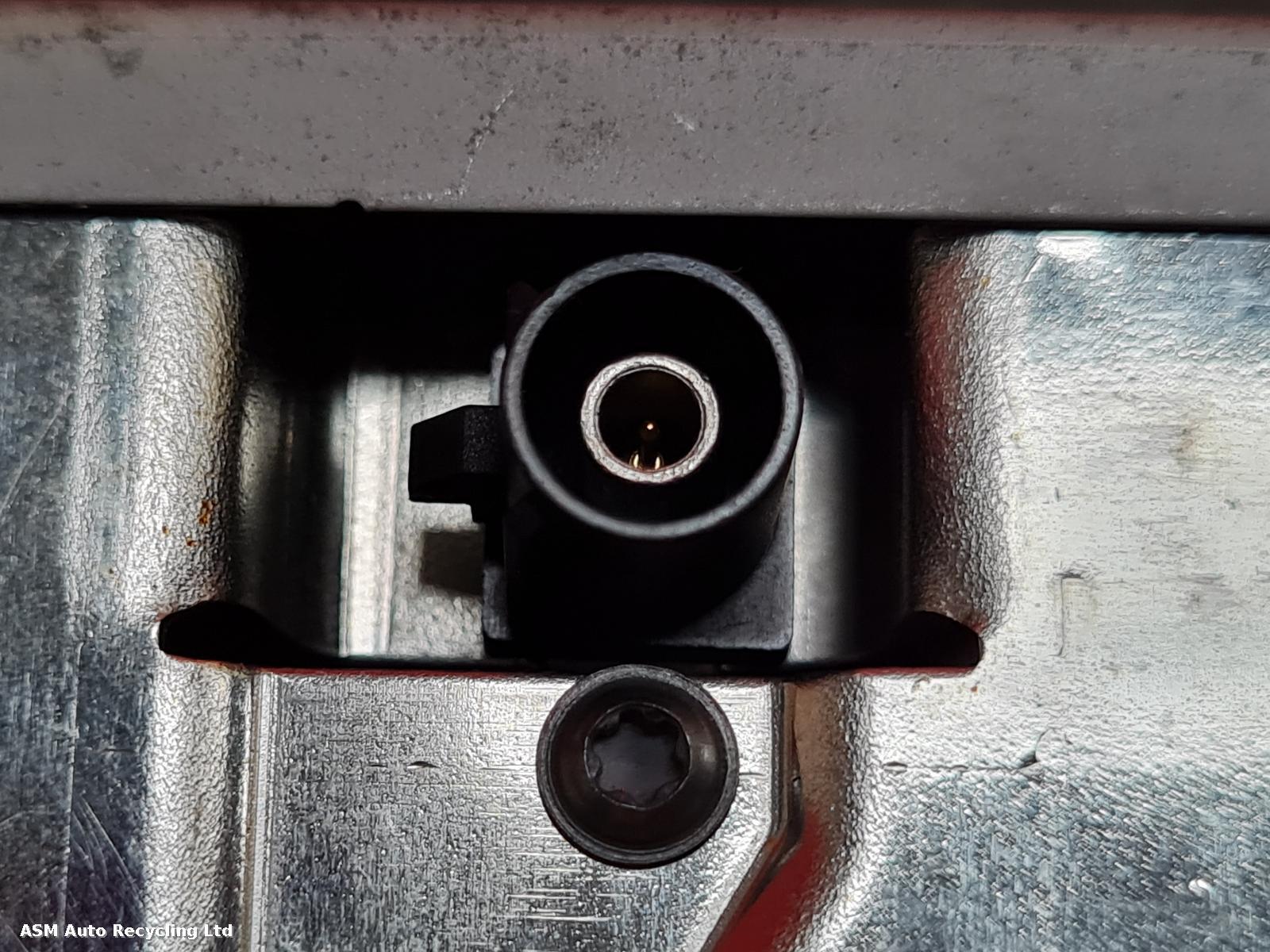 View Auto part A/V Equipment Volkswagen Golf 2016