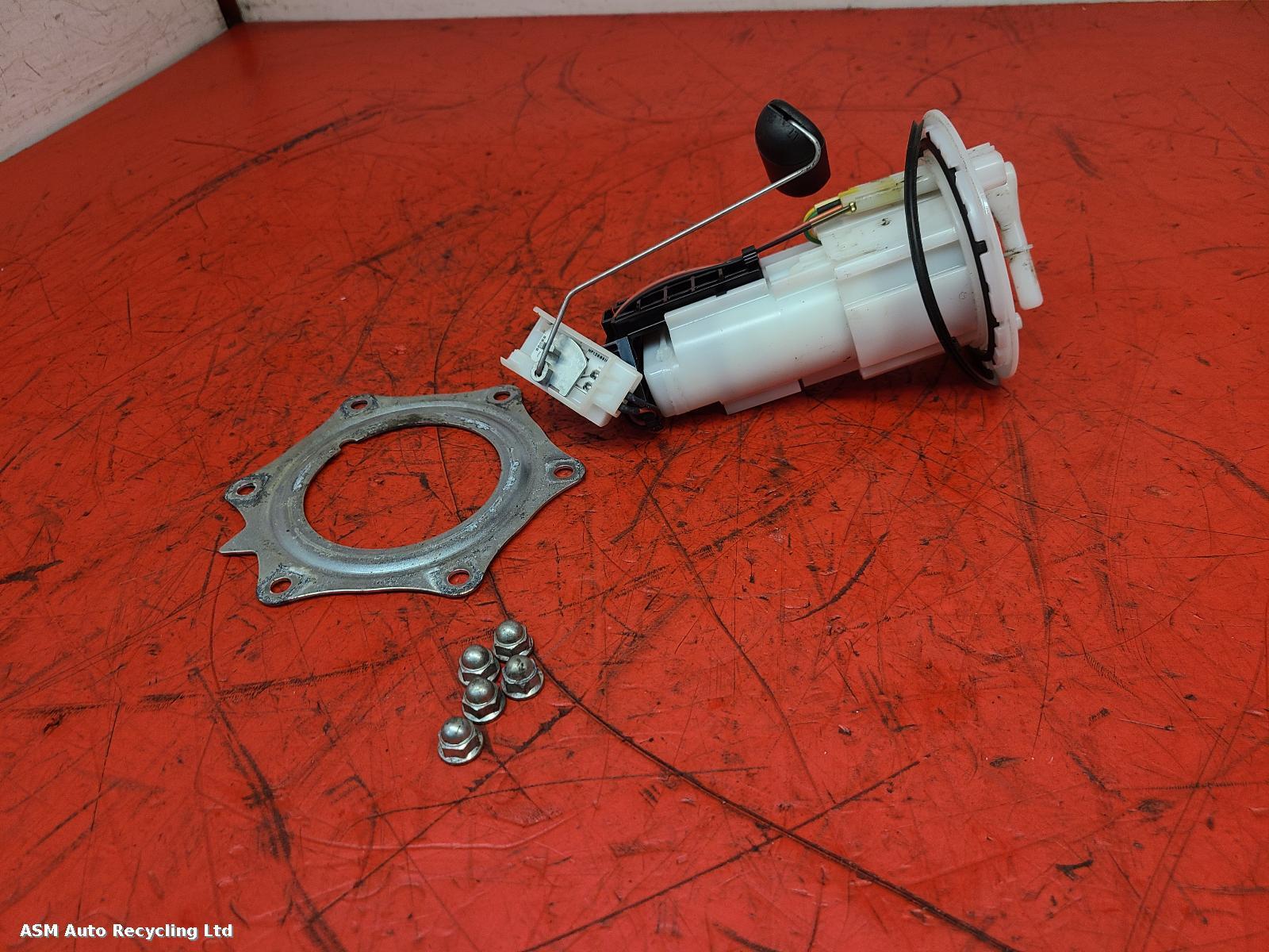 View Auto part Fuel Pump Honda Cb750 Hornet 2023