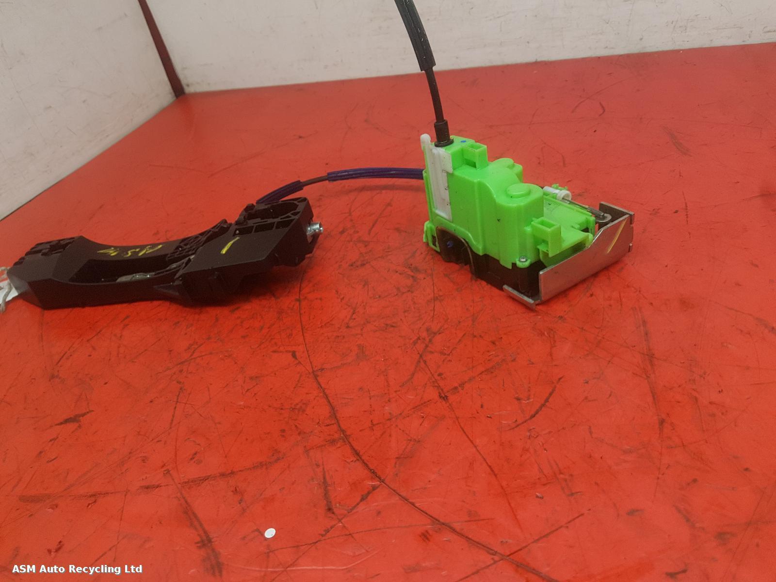View Auto part Door Lock Assembly Alfa Romeo Mito 2012