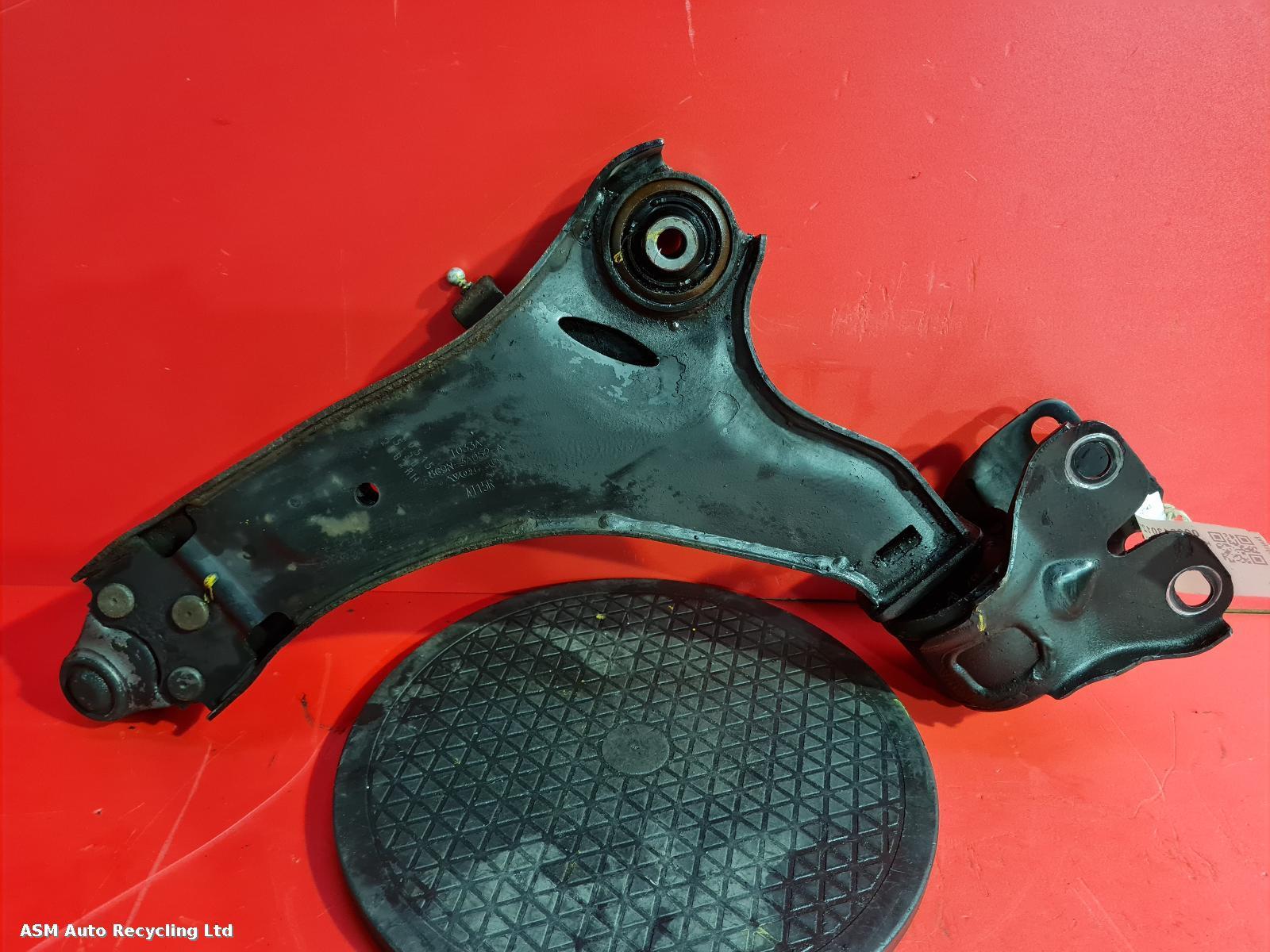 View Auto part RF Lower Control Arm Volvo Xc60 2015