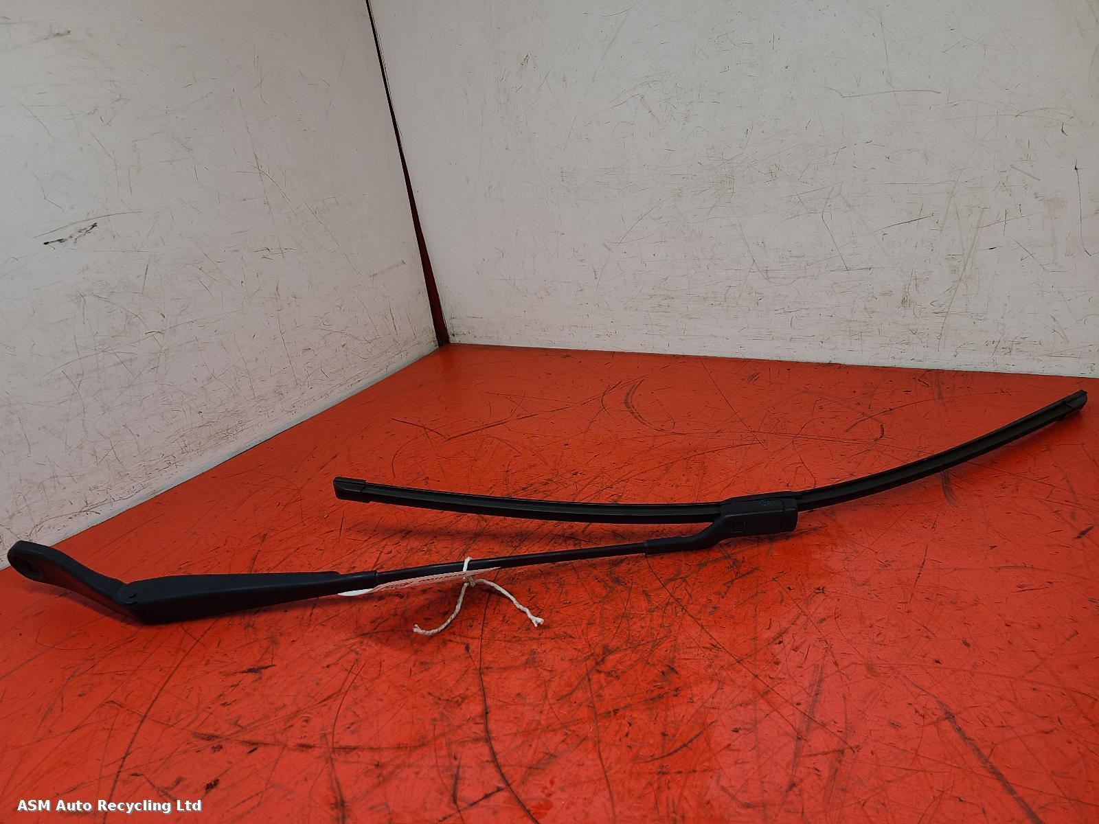 View Auto part Wiper Arm Volvo Xc60 2015