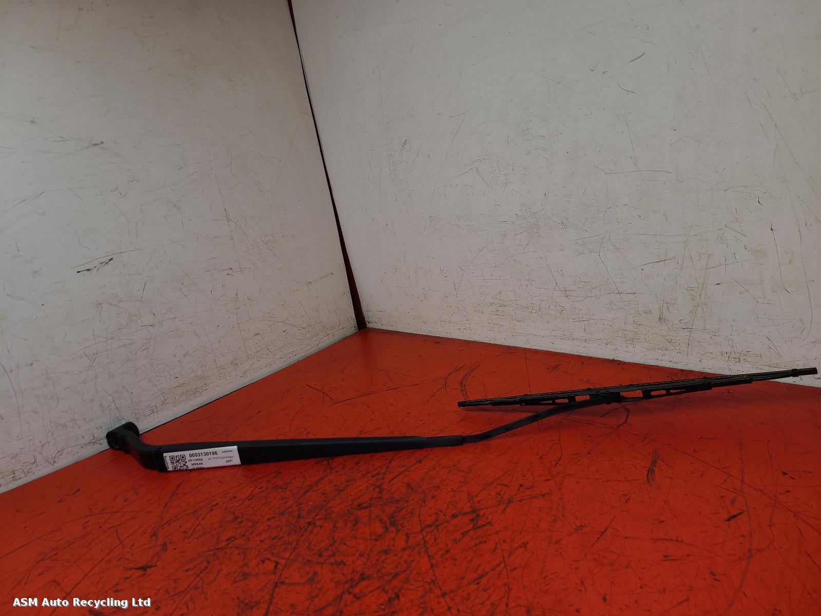 View Auto part Wiper Arm Nissan X Trail 2017