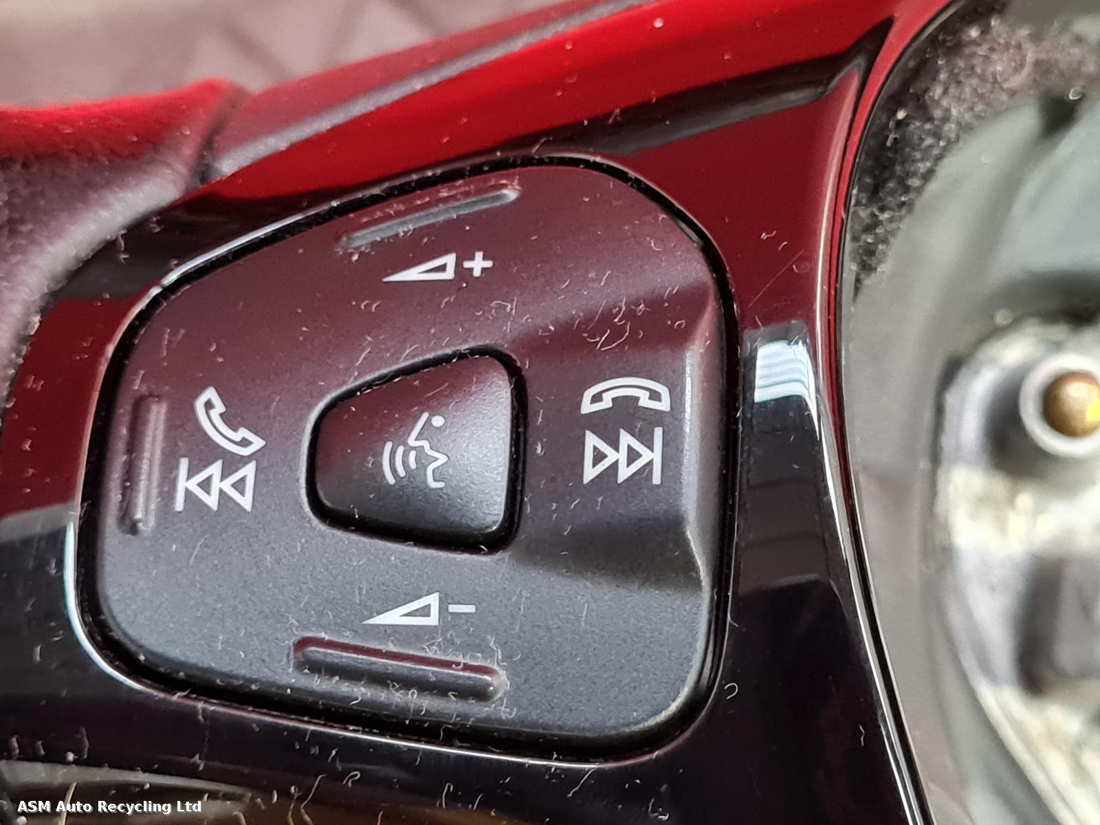 View Auto part Steering Wheel Ford Fiesta 2015